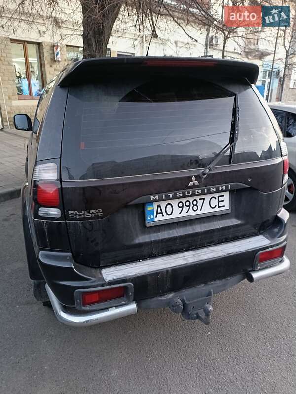 Mitsubishi Pajero sport (2005)