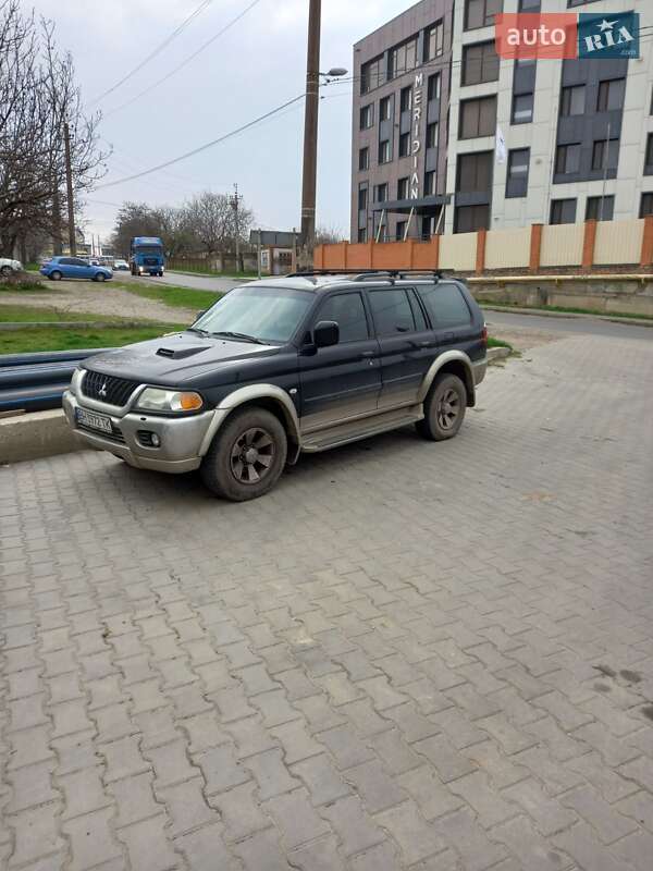Mitsubishi Pajero sport (2004)