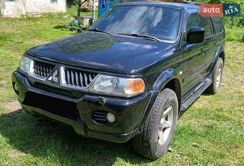 Mitsubishi Pajero sport (2006)