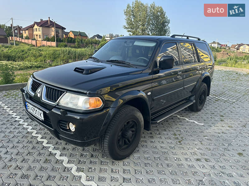 Mitsubishi Pajero sport (2008)