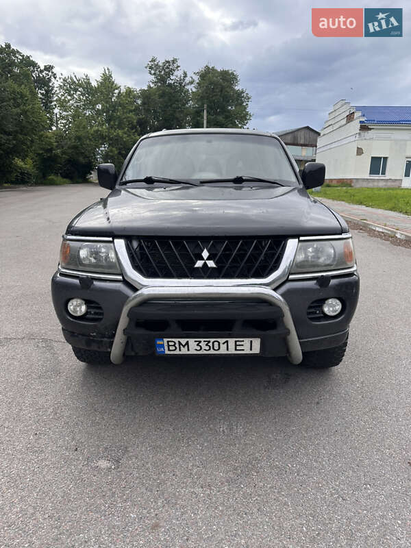 Mitsubishi Pajero sport (2004)