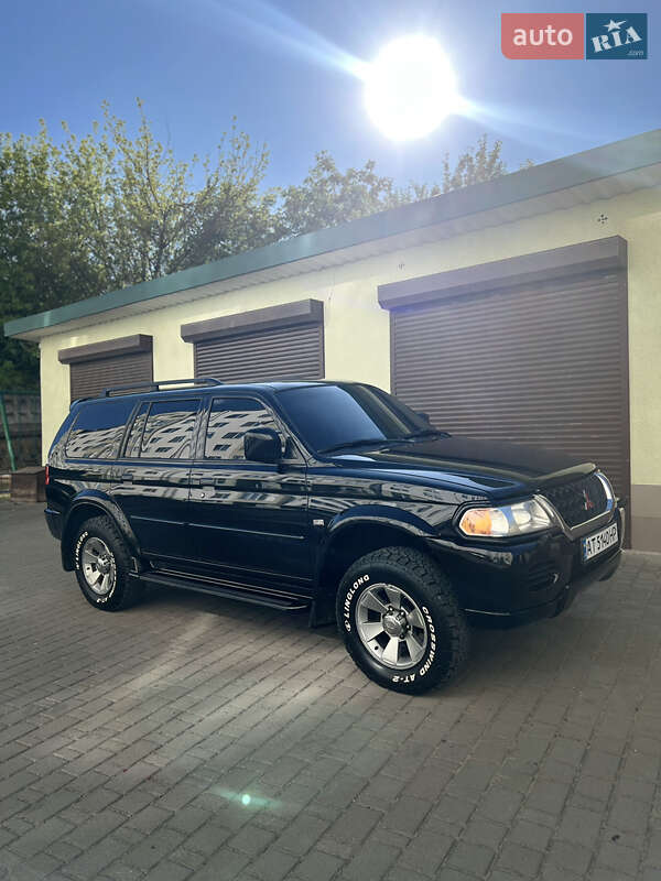 Mitsubishi Pajero sport (2005)