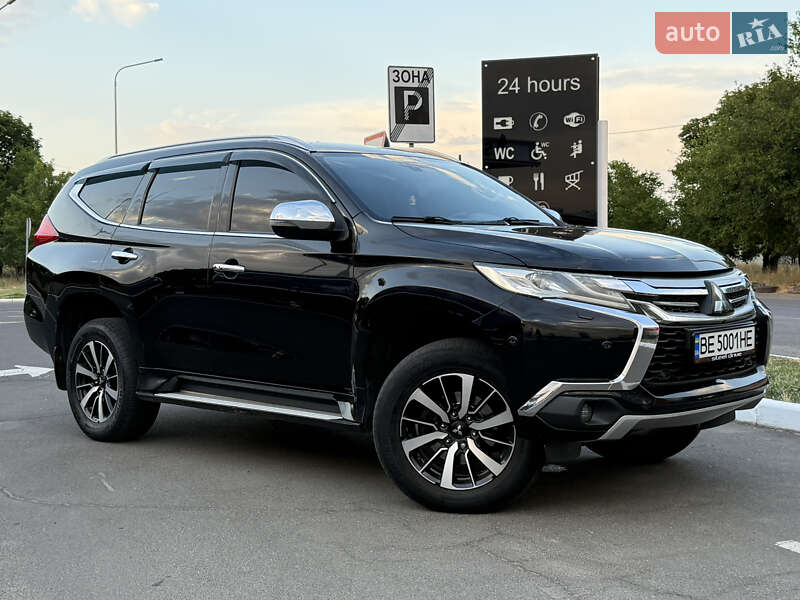 Mitsubishi Pajero sport (2016)