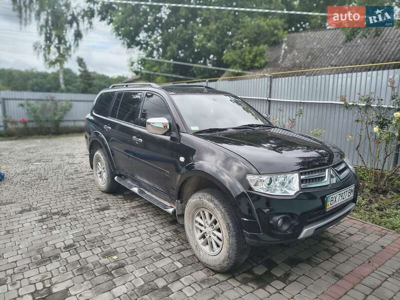 Mitsubishi Pajero sport (2014)