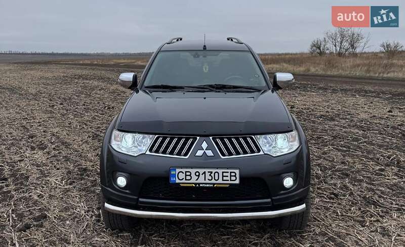 Mitsubishi Pajero (2013)