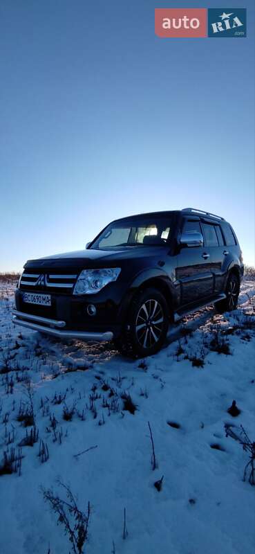 Mitsubishi Pajero (2007)