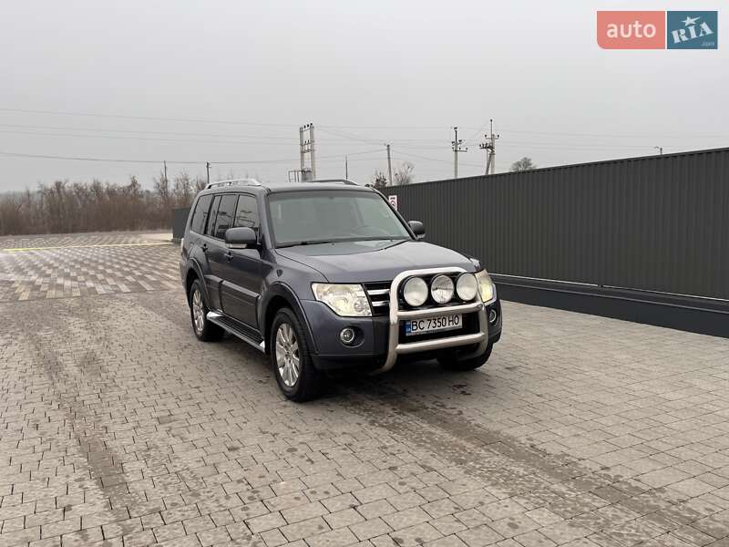Mitsubishi Pajero (2007)