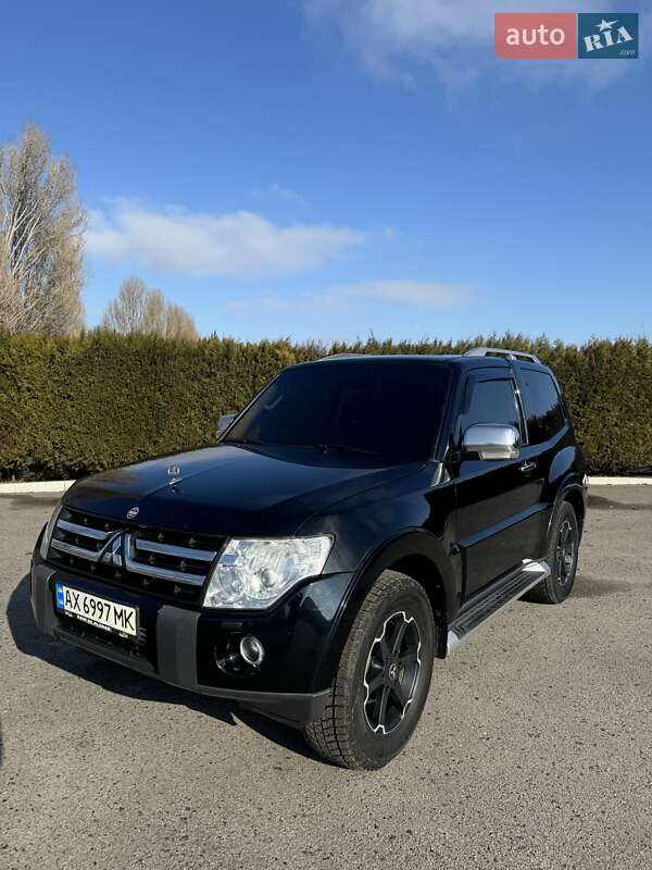 Mitsubishi Pajero (2008)