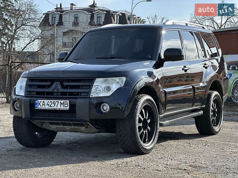 Mitsubishi Pajero (2007)