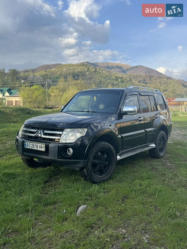 Mitsubishi Pajero (2007)