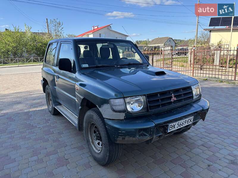 Mitsubishi Pajero (2003)
