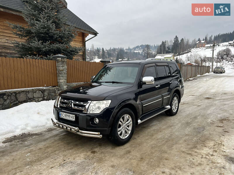 Mitsubishi Pajero (2008)