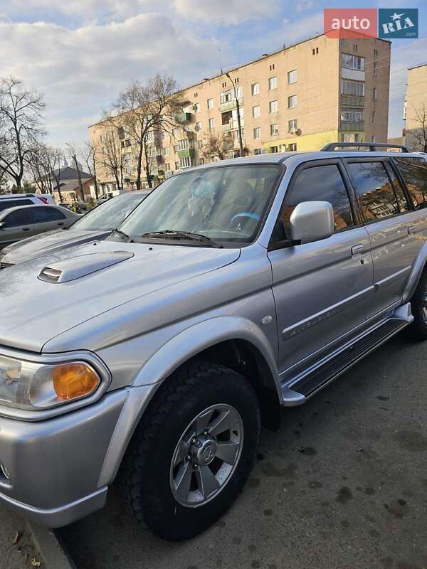 Mitsubishi Pajero (2008)