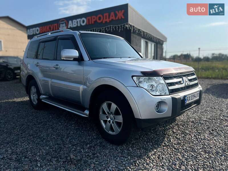 Mitsubishi Pajero (2008)
