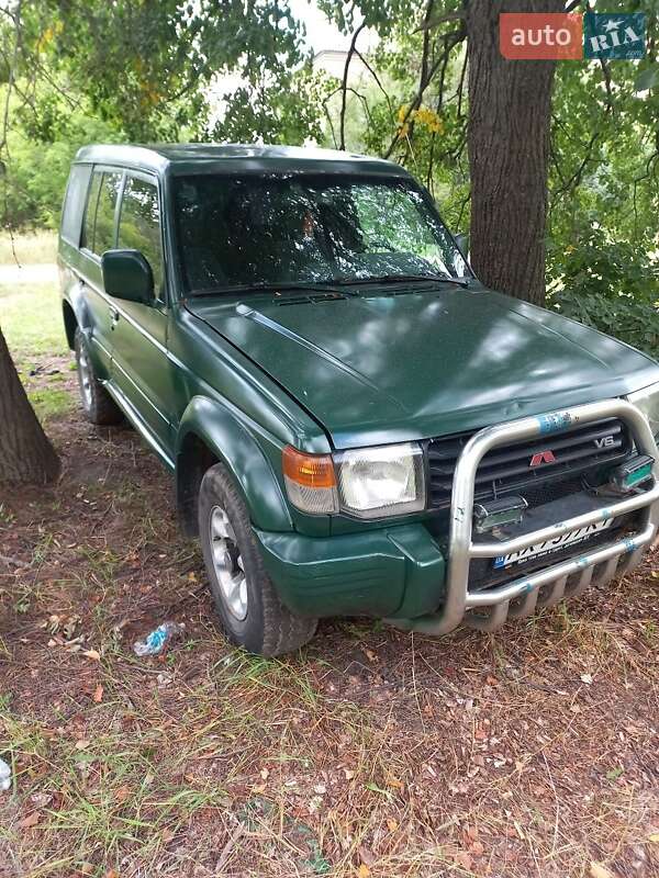 Mitsubishi Pajero (1997)