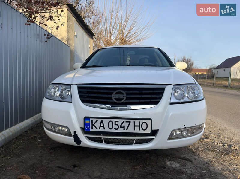 Nissan Almera (2012)