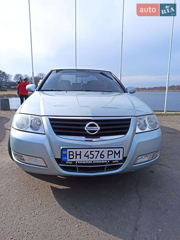 Nissan Almera (2006)