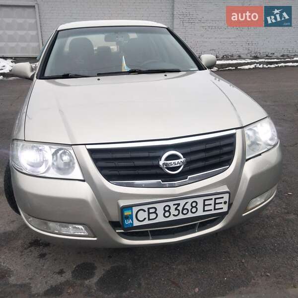 Nissan Almera (2006)