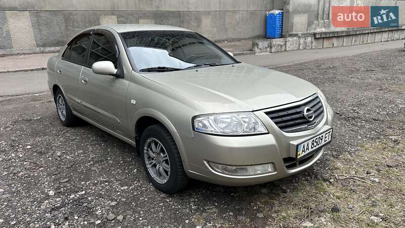 Nissan Almera (2007)