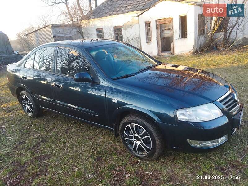 Nissan Almera (2008)