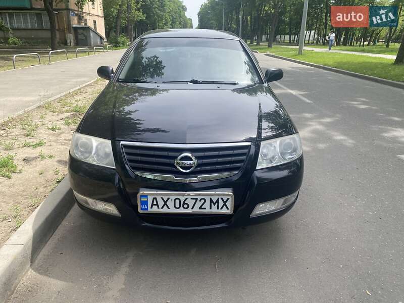 Nissan Almera (2010)