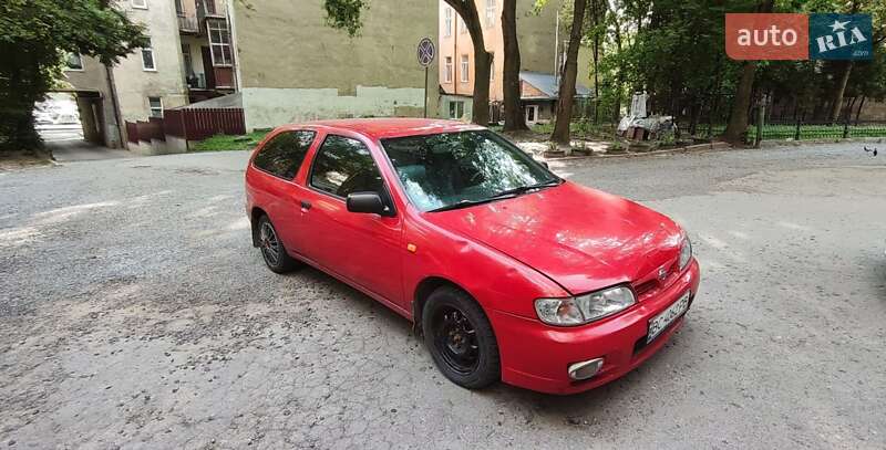 Nissan Almera (1997)