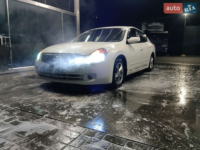Nissan Altima (2007)
