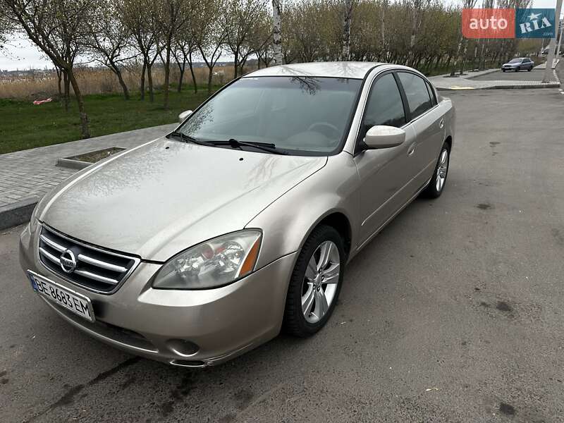 Nissan Altima (2005)