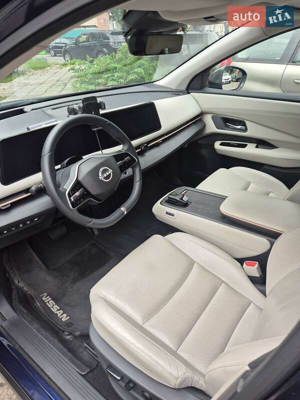 Nissan Ariya (2022)