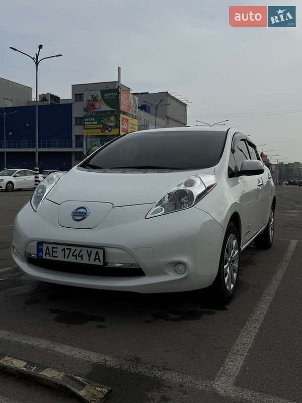 Nissan Leaf (2016)