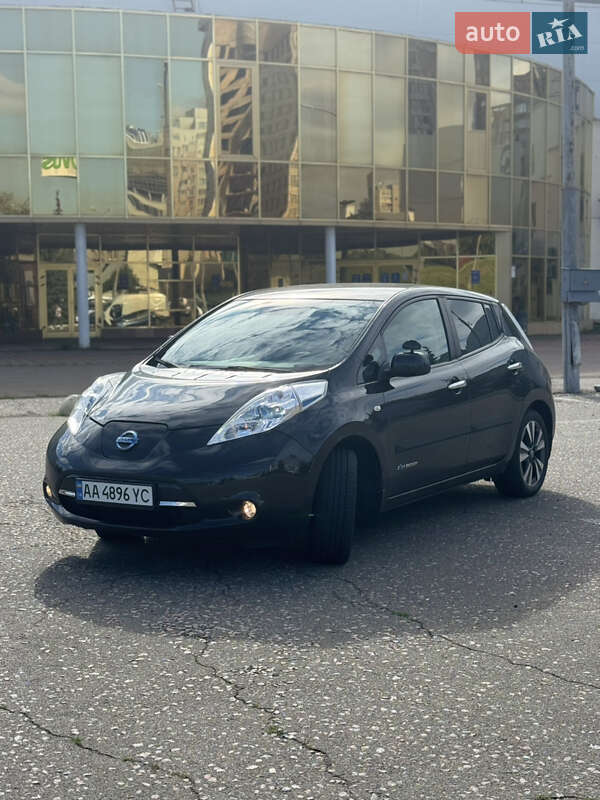 Nissan Leaf (2017)
