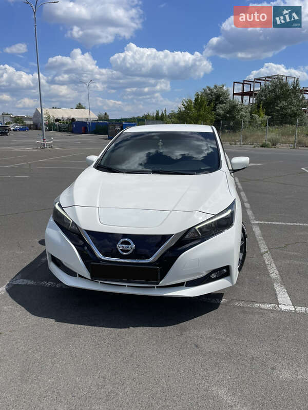 Nissan Leaf (2018)