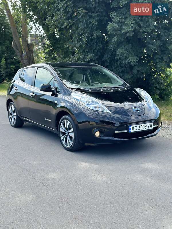 Nissan Leaf (2011)