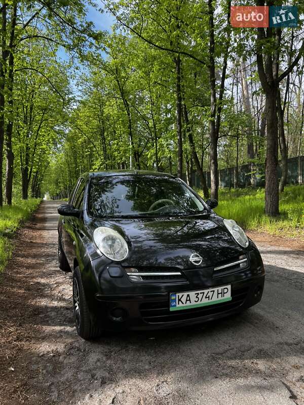 Nissan Micra (2005)