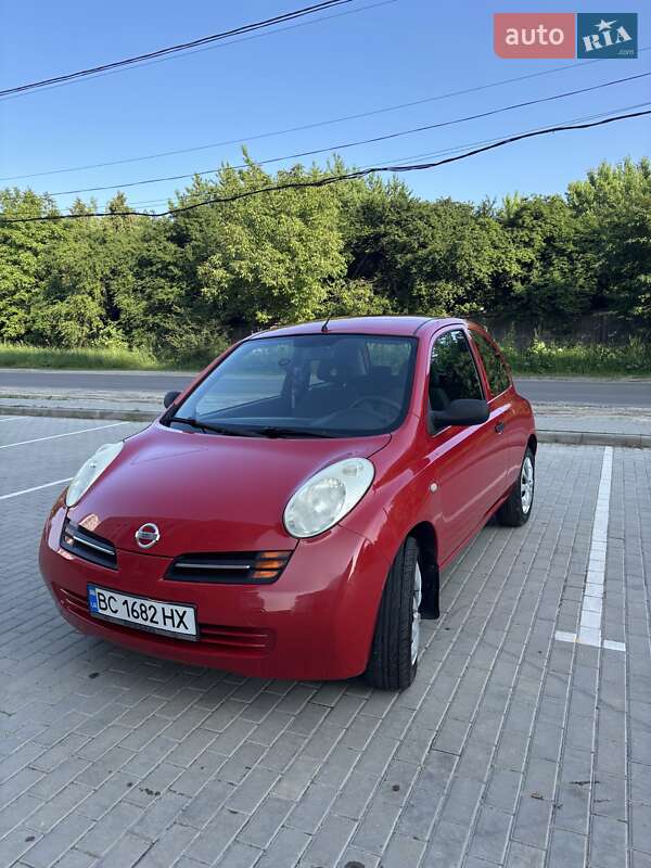 Nissan Micra (2004)