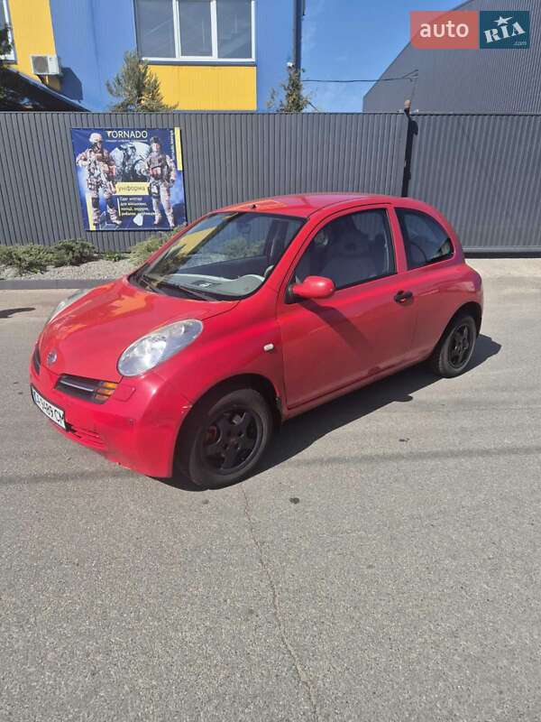 Nissan Micra (2004)