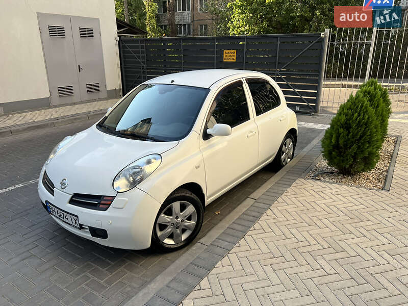 Nissan Micra (2004)