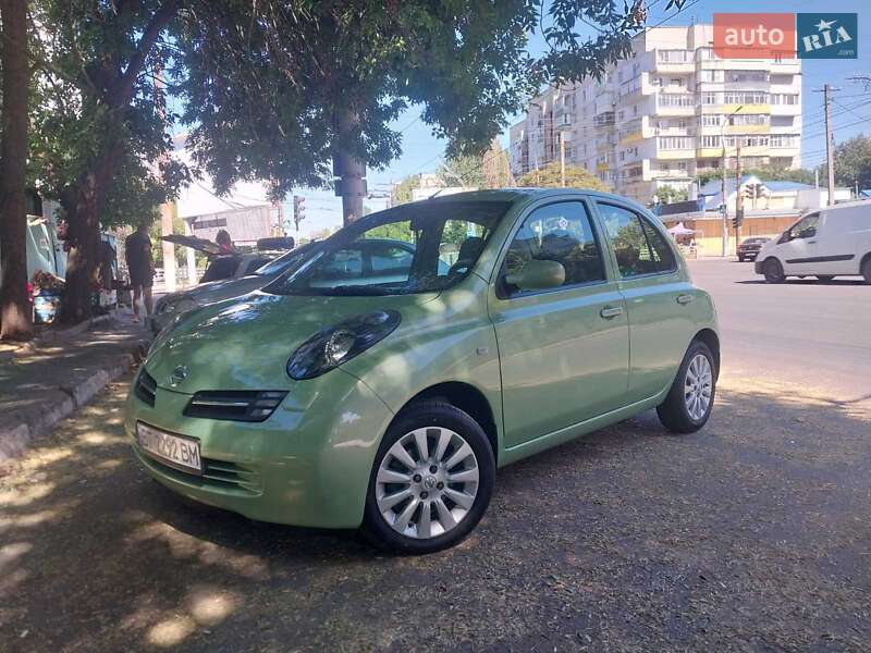 Nissan Micra (2004)