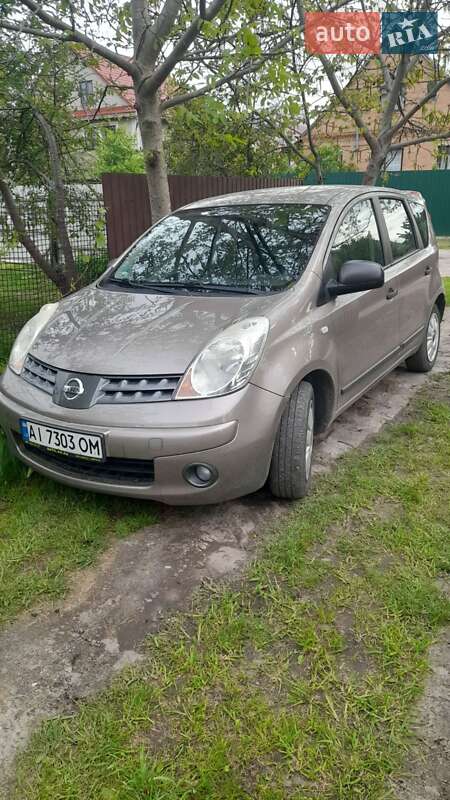 Nissan Note (2009)