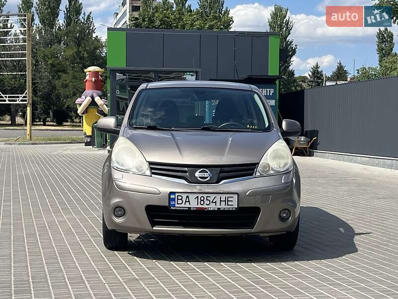 Nissan Note (2011)