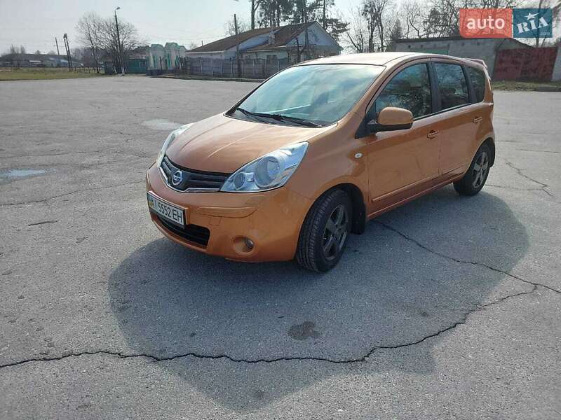 Nissan Note (2010)
