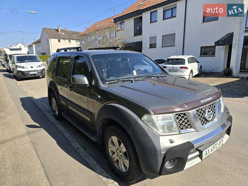 Nissan Pathfinder (2006)