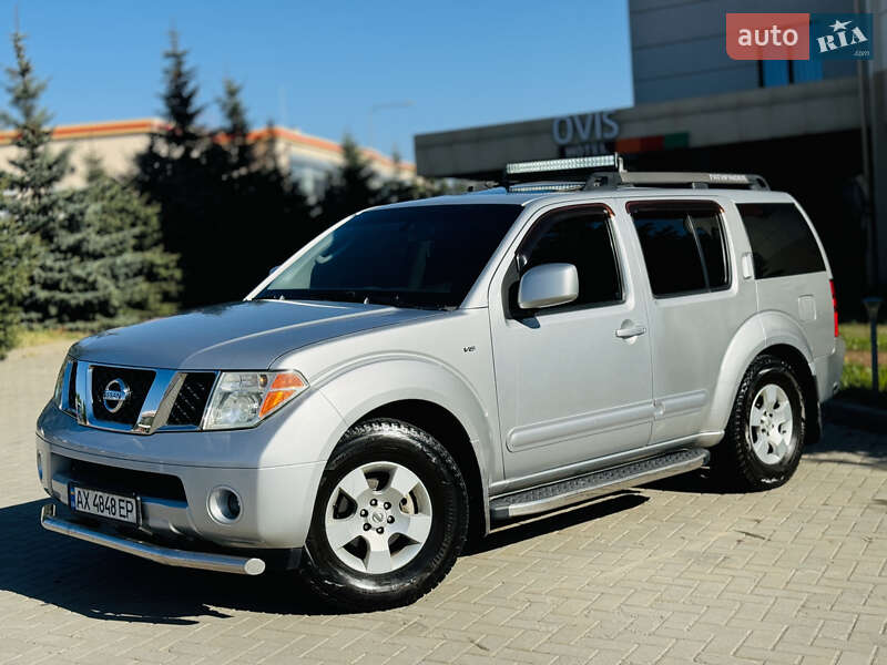 Nissan Pathfinder (2006)