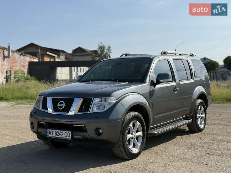 Nissan Pathfinder (2009)