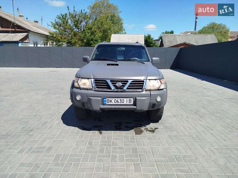 Nissan Patrol (2000)