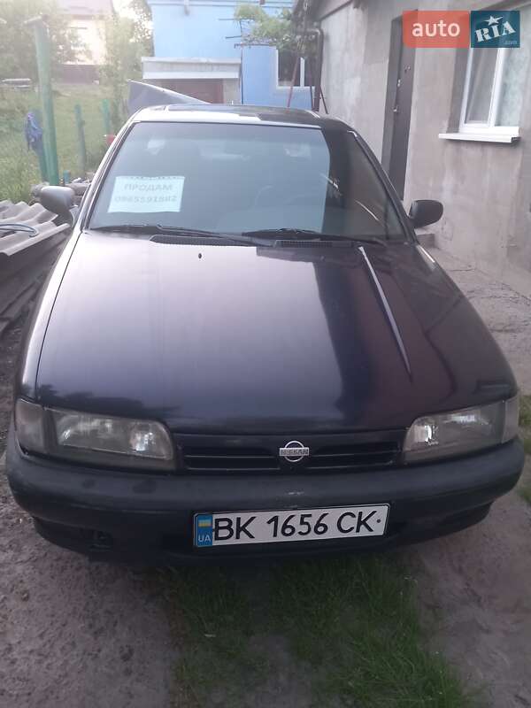 Nissan Primera (1993)