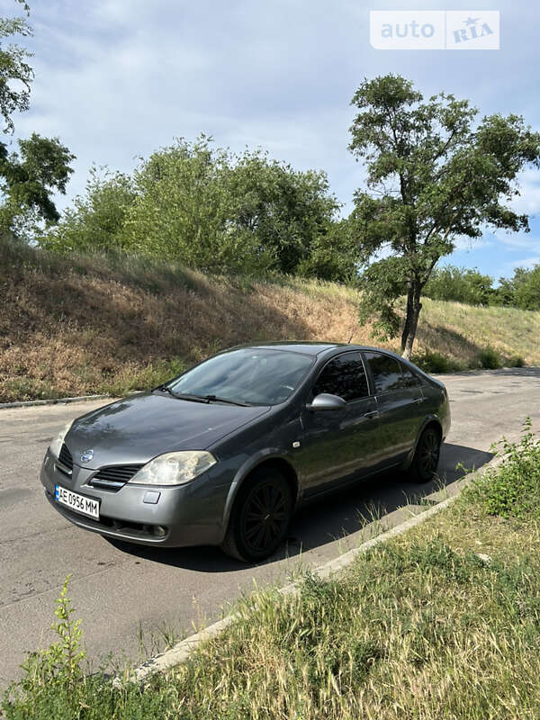 Nissan Primera (2004)