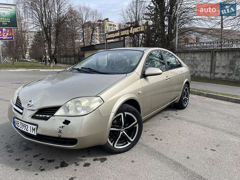 Nissan Primera (2002)