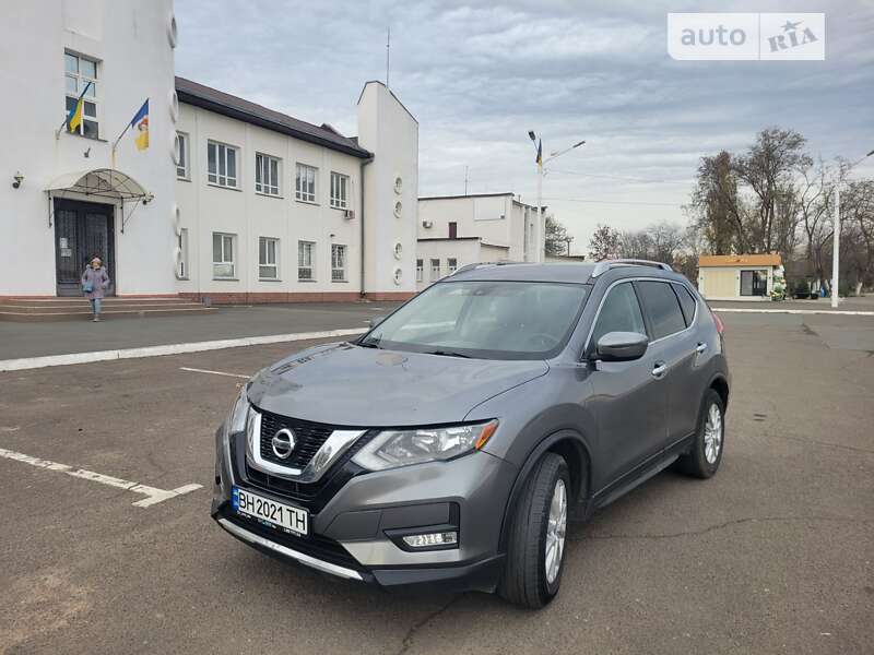 Nissan Rogue (2016)