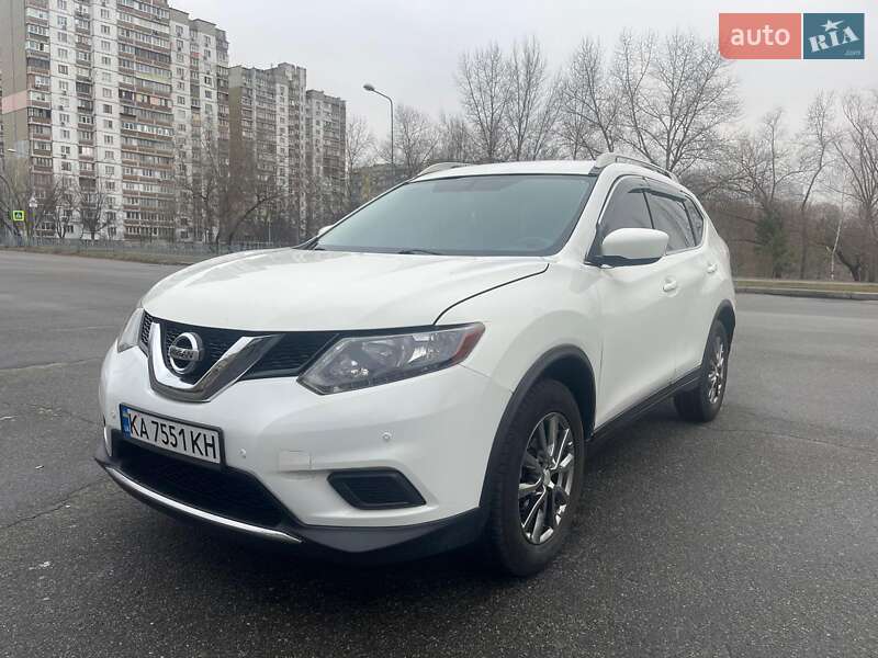 Nissan Rogue (2016)